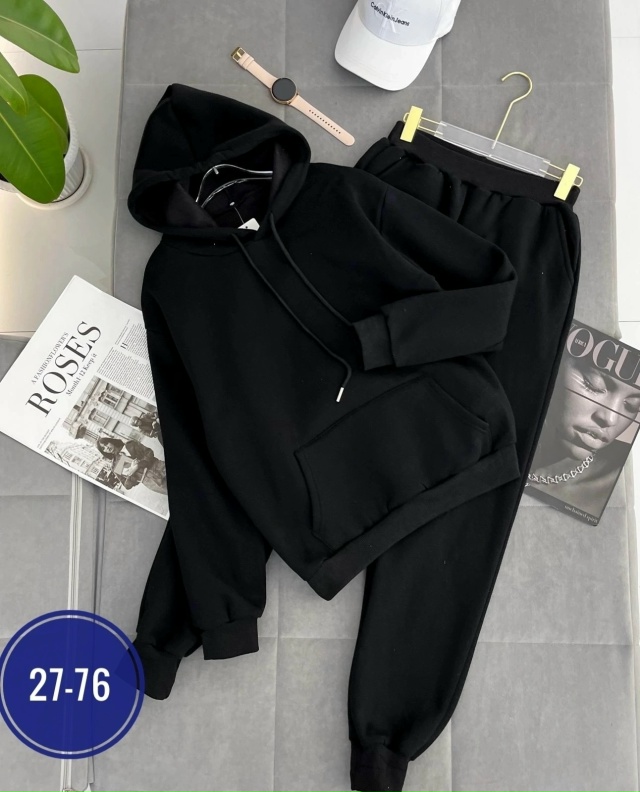 Спортивный костюм 23040856