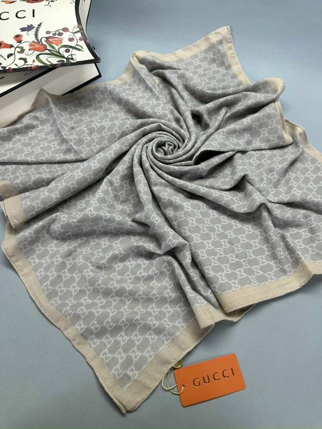 Платок 23050473