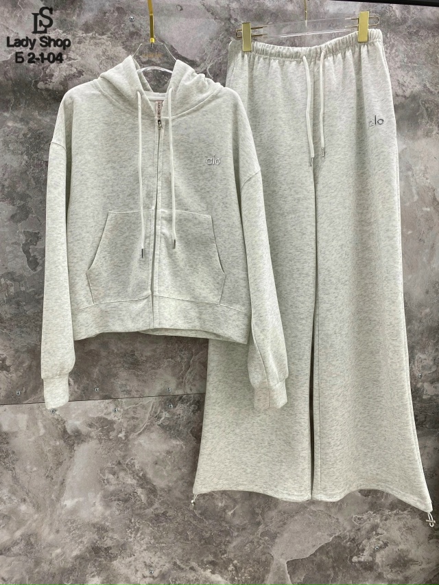 Спортивный костюм 23051817