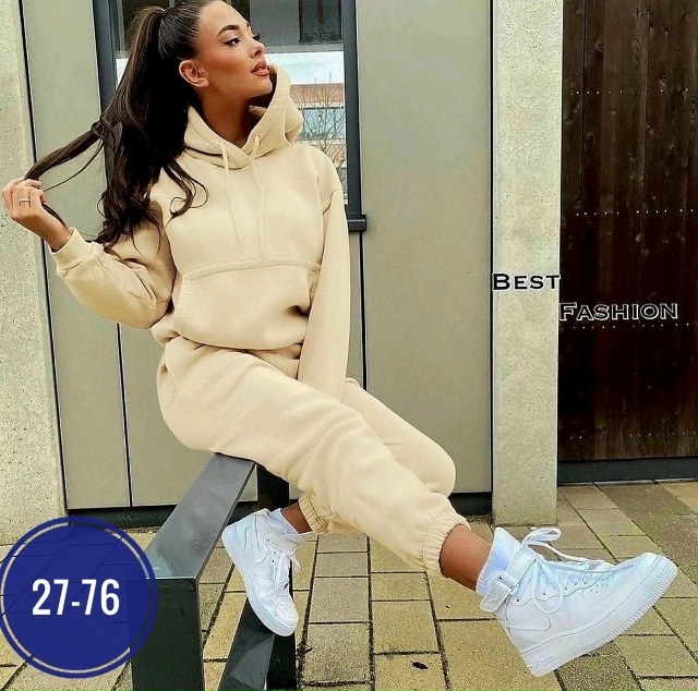 Спортивный костюм 23056351