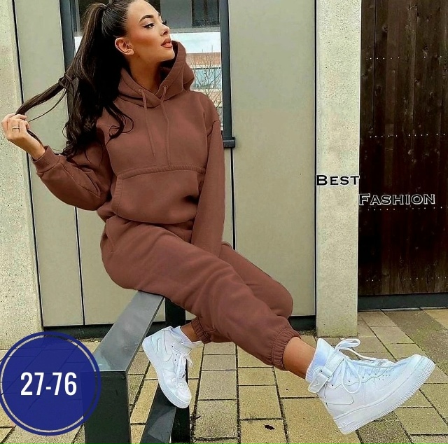 Спортивный костюм 23056351