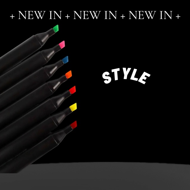 Набор профессиональных двусторонних маркеров 23056335