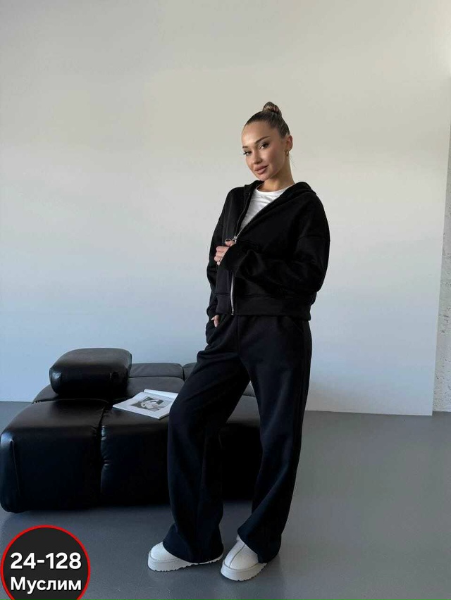 Спортивный костюм 23056814