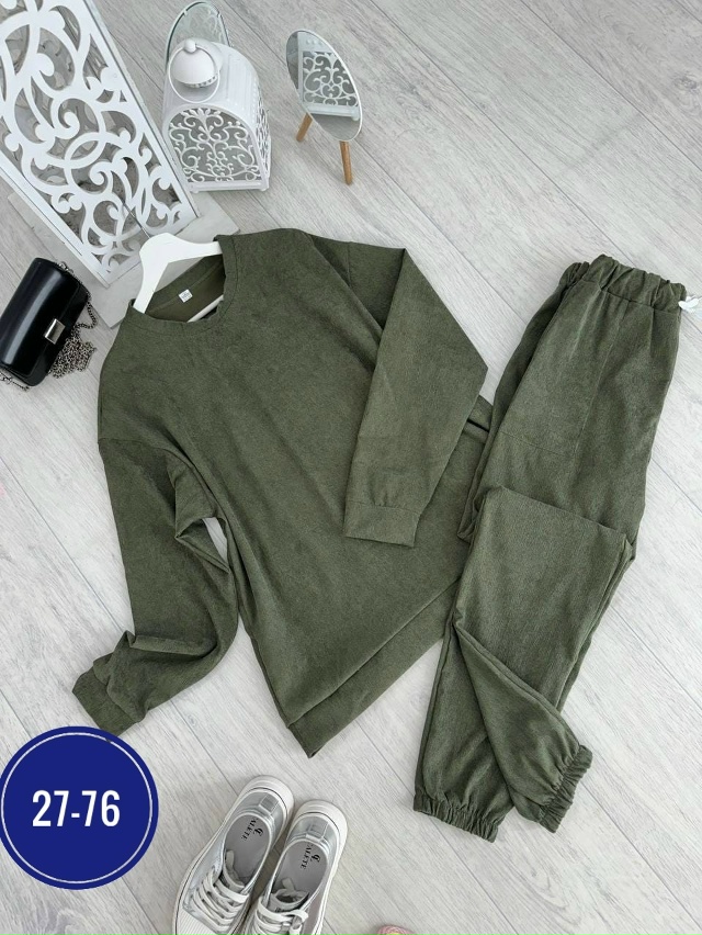 Спортивный костюм 23057978