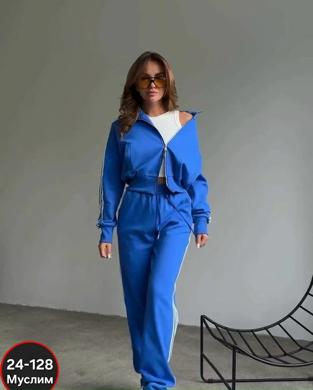 Спортивный костюм 23057919