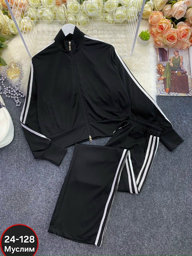 Спортивный костюм 23057919