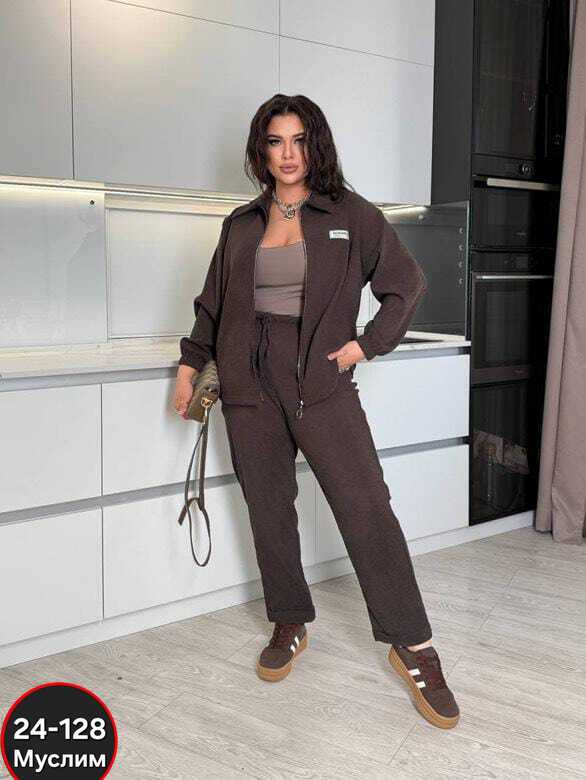 Спортивный костюм 23057986