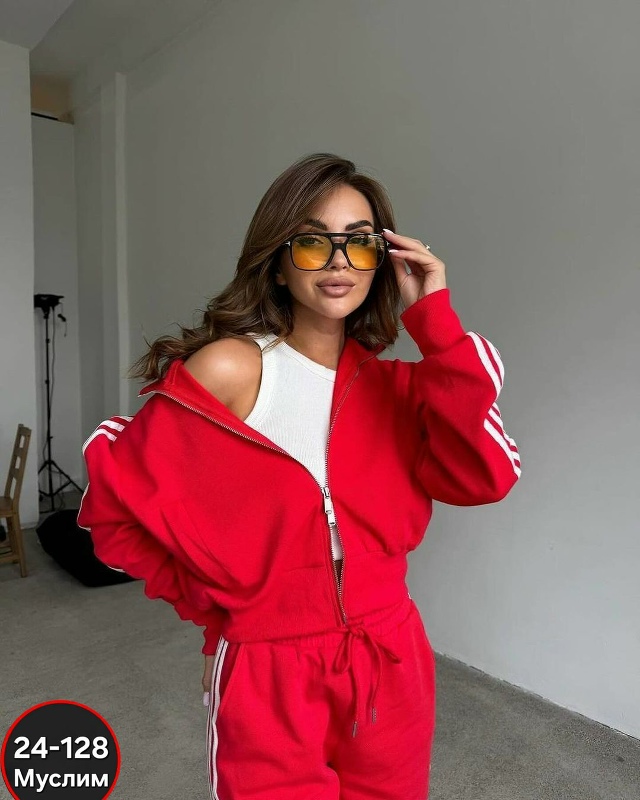 Спортивный костюм 23057919