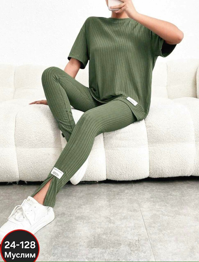 Спортивный костюм 23057916