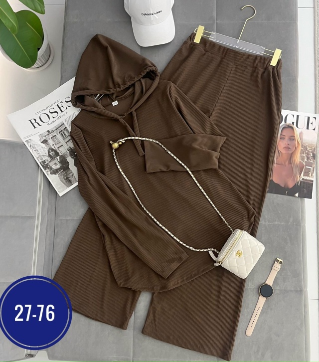 Спортивный костюм 23065588