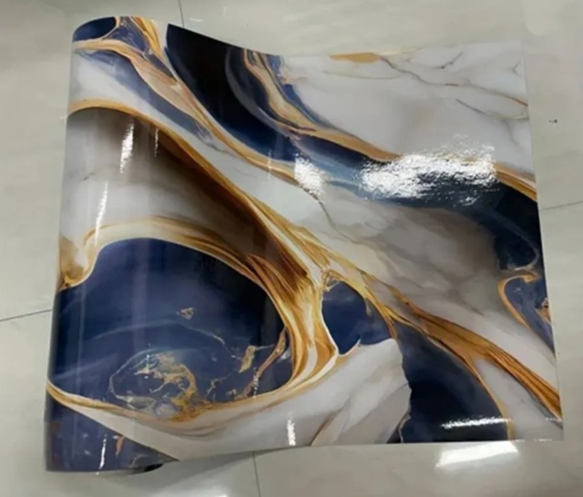 Пленка самоклеющаяся для мебели и стен 23065559