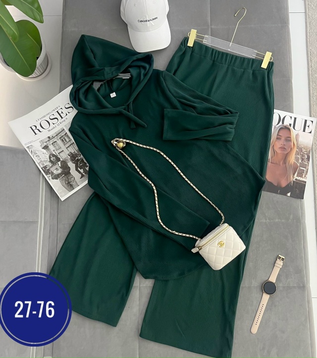 Спортивный костюм 23065588