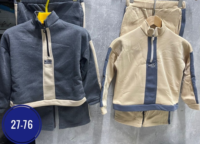 Спортивный костюм 23068370