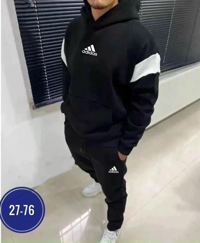 Спортивный костюм 23069417