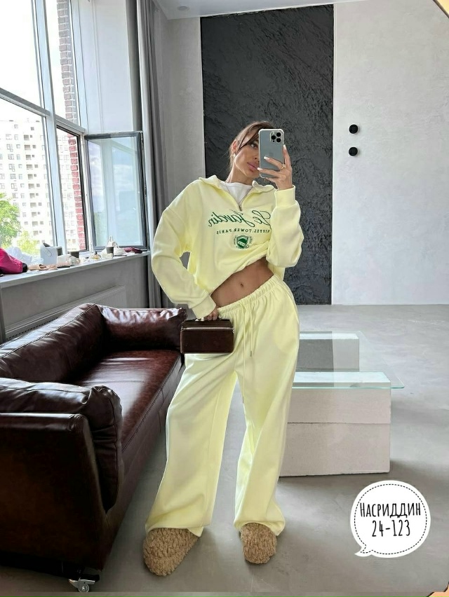 Спортивный костюм 23073062