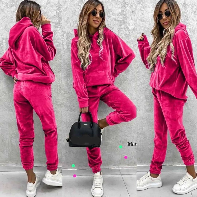 Спортивный костюм 23076461