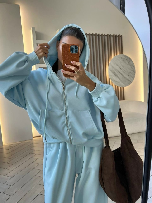 Костюм 23077147