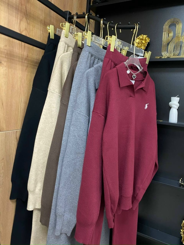 Спортивный костюм 23081319