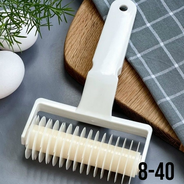 Нож ролик для фигурной нарезки теста 23081781