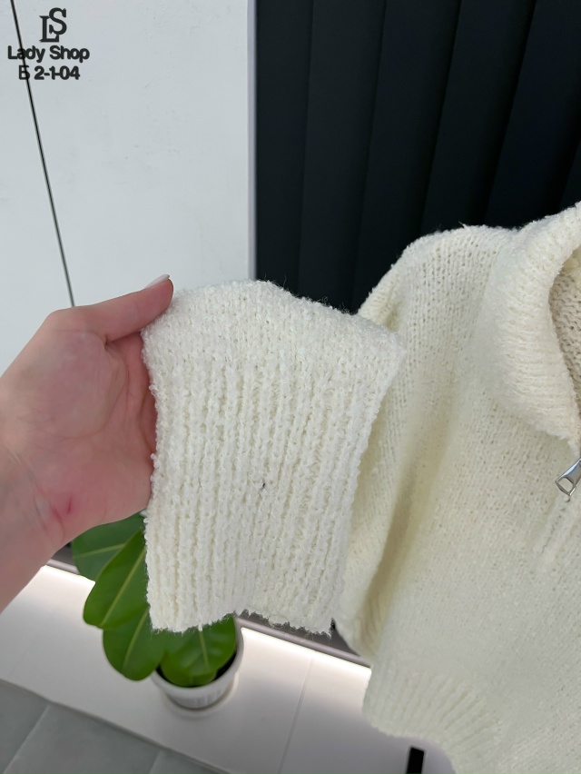 Свитер 23081702