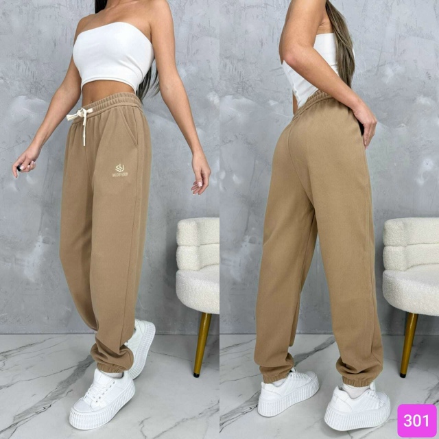 Спортивные брюки 23084867