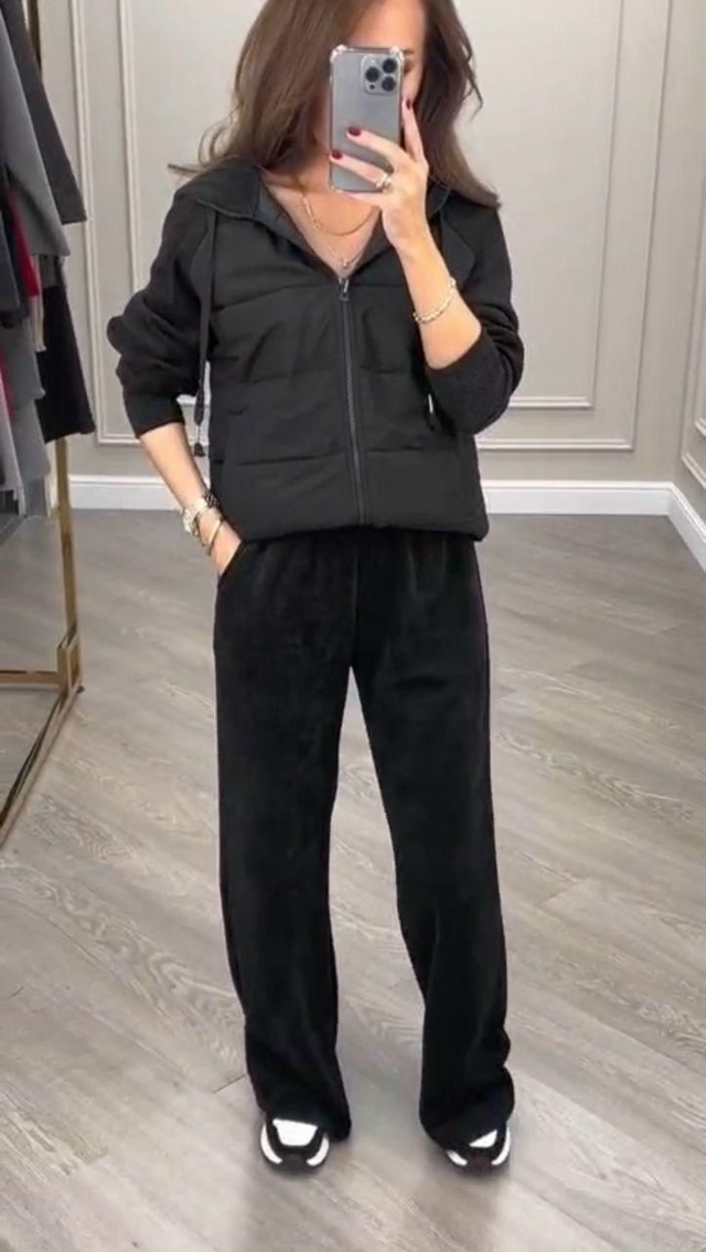 Спортивный костюм 23084745