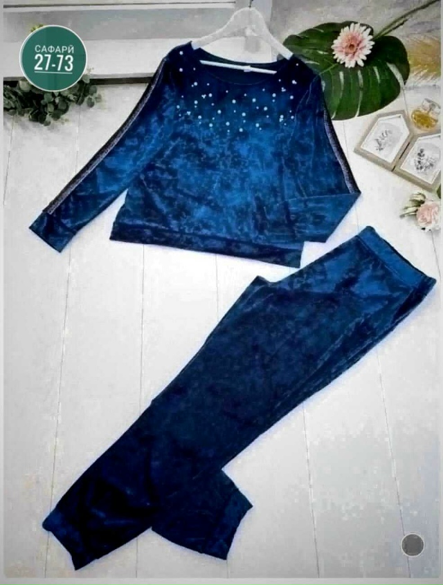 Спортивный костюм 23088169