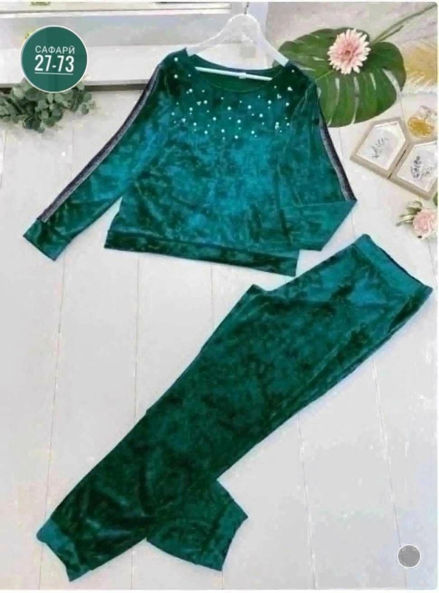 Спортивный костюм 23088169