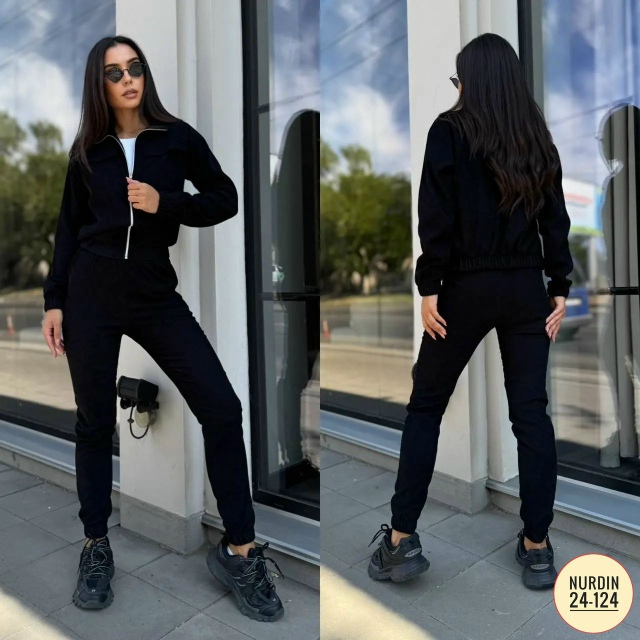 Спортивный костюм 23096788