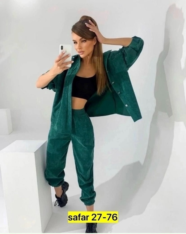 Спортивный костюм 23097229