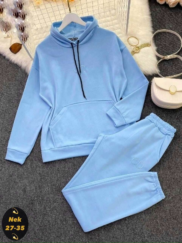 Спортивный костюм 23098761