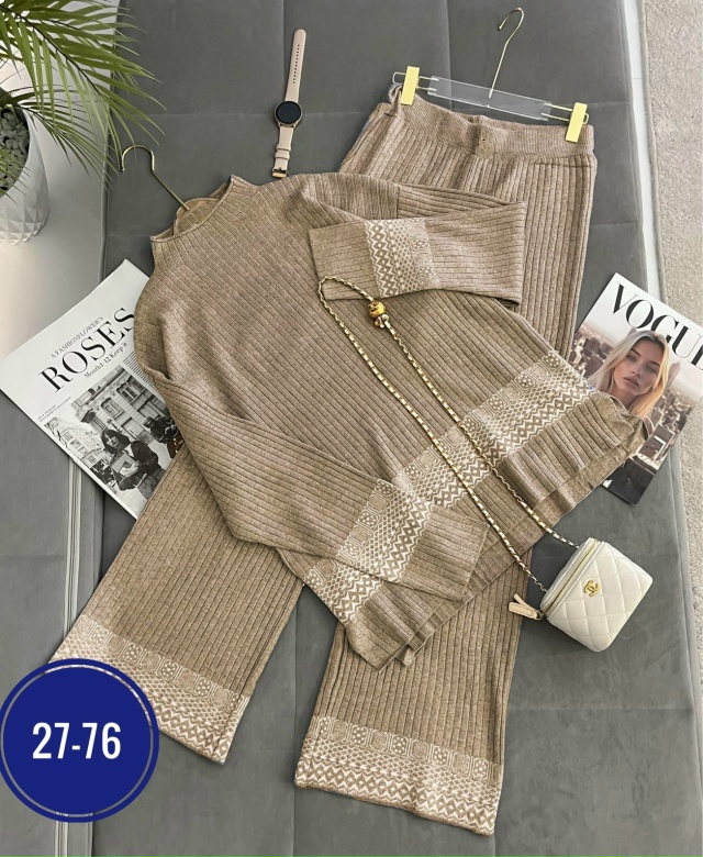 Костюм 23100091