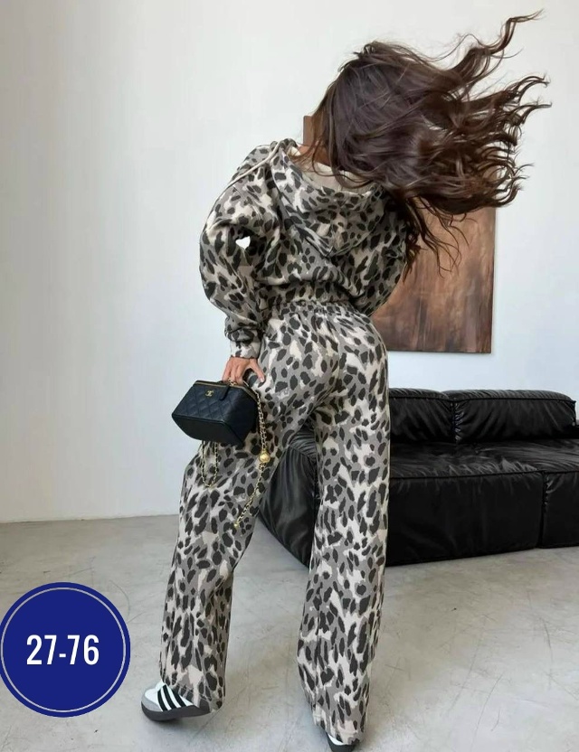 Спортивный костюм 23102612