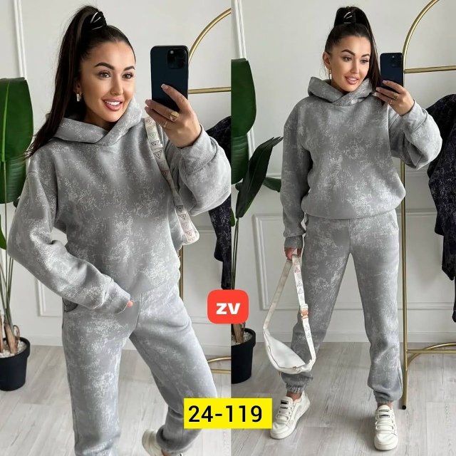 Спортивный костюм 23105234