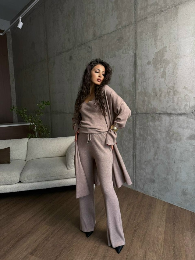 Костюм 23106840