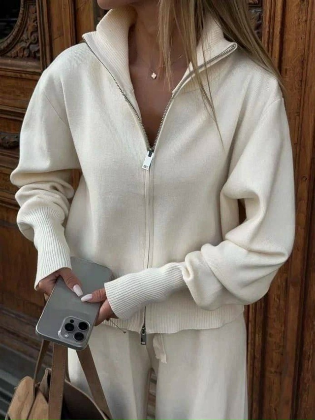 Костюм 23107614