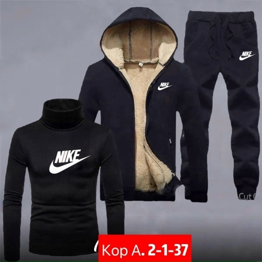 Спортивный костюм 23108364