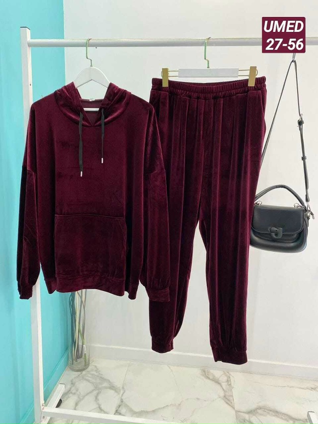 Спортивный костюм 23109626