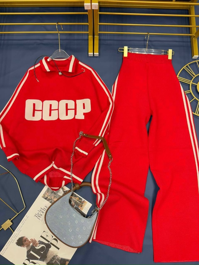 Спортивный костюм 23109216