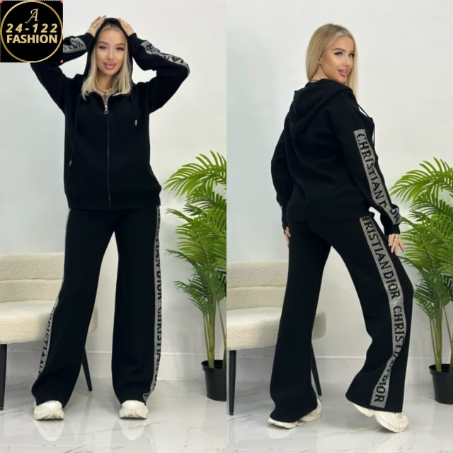 Спортивный костюм 23113940