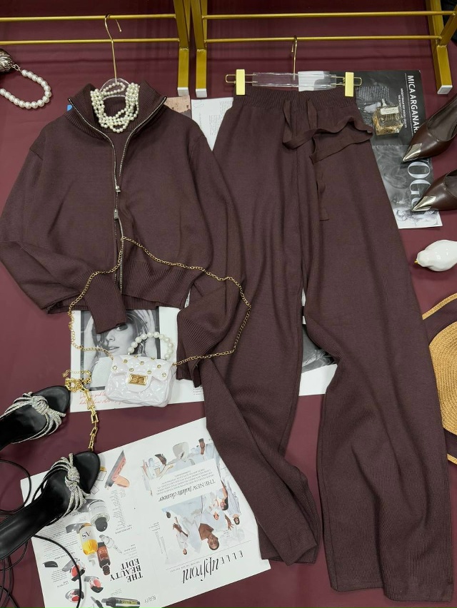 Костюм 23114924