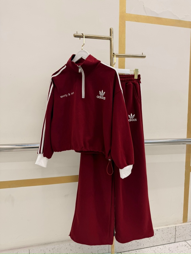 Спортивный костюм 23118563