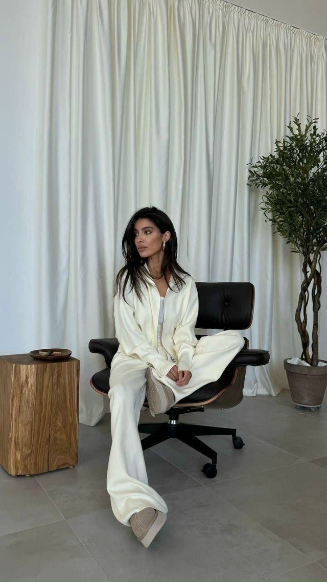 Спортивный костюм 23119963