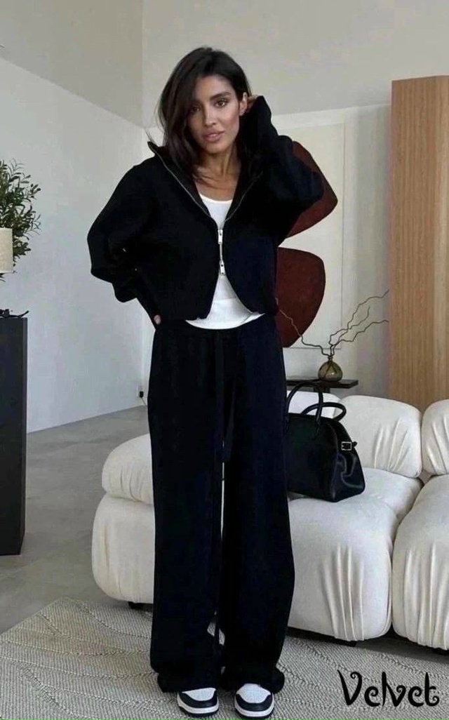 Спортивный костюм 23119963