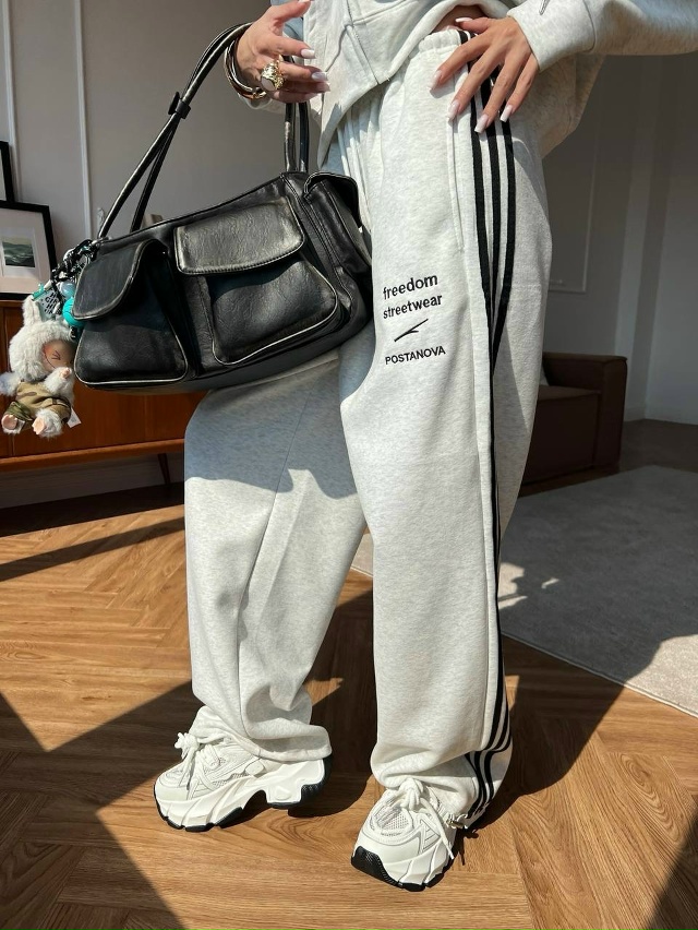 Спортивный костюм 23126574