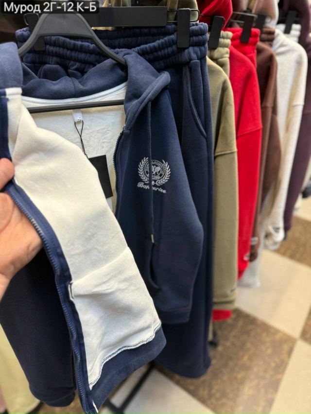 Спортивный костюм 23132490