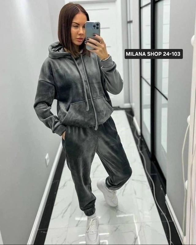 Спортивный костюм 23133616