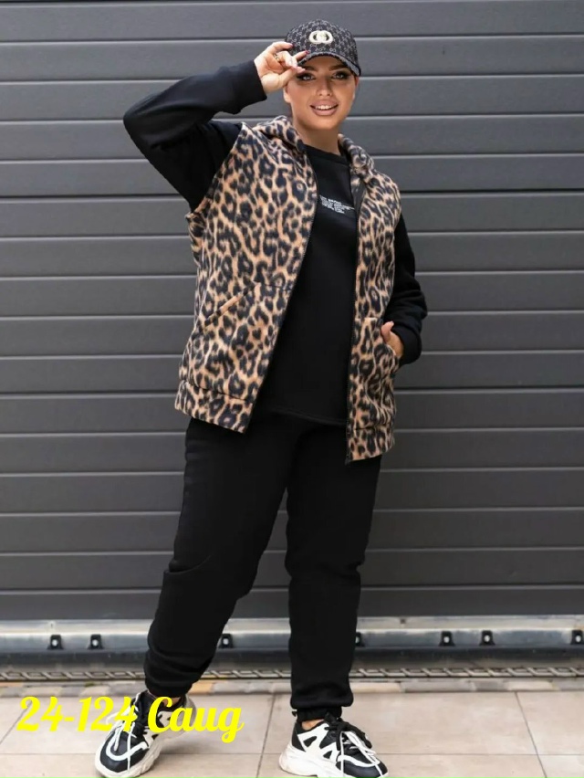 Спортивный костюм 23137115