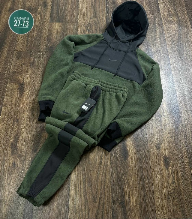 Спортивный костюм 23137855