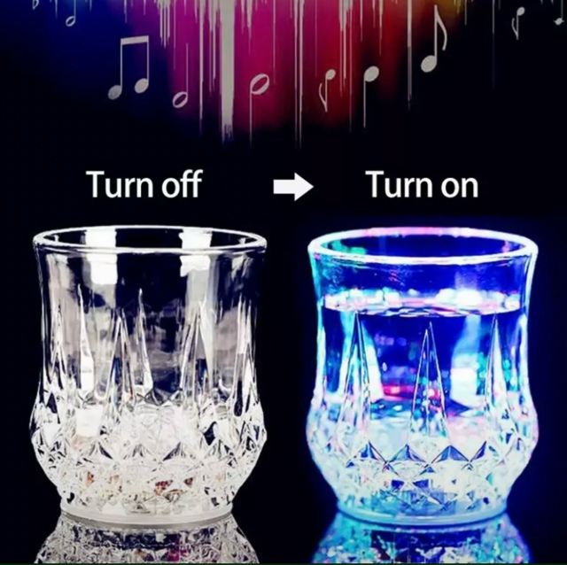 Светящийся бокал 23140982